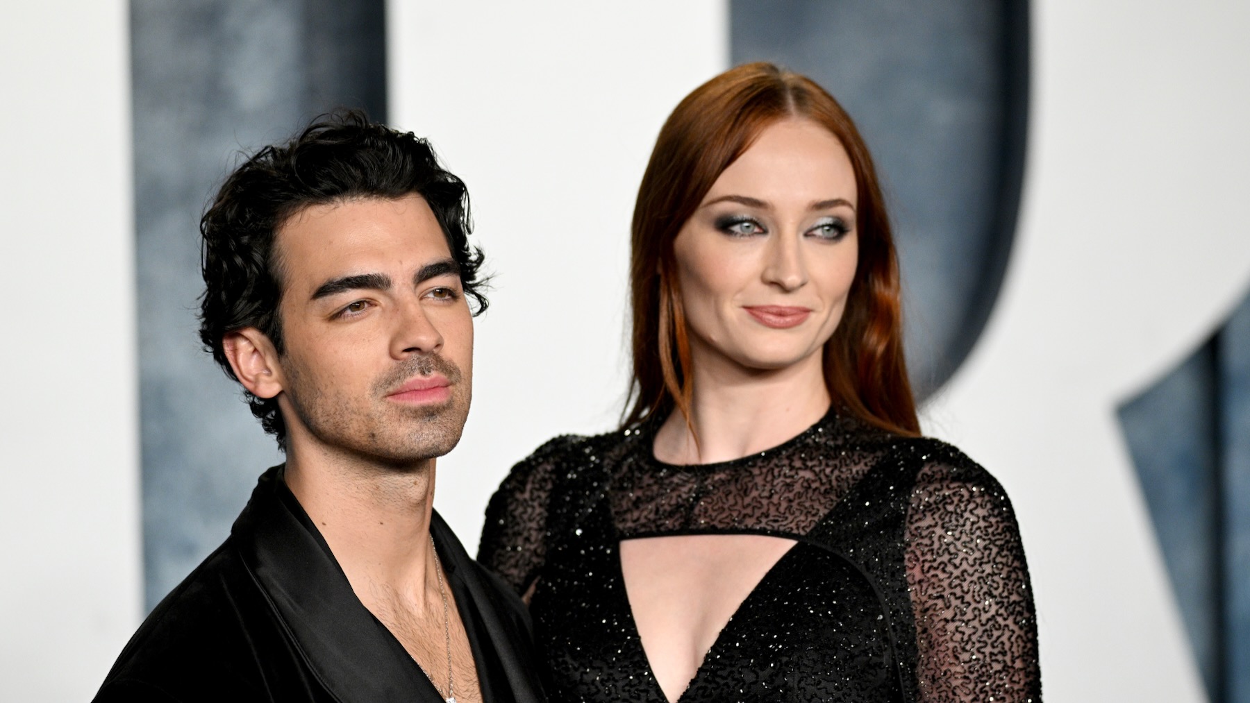 Joe Jonas And The Married Couple: A Funny Story Of A Fan Dispute Joe Jonas And The Married Couple: A Funny Story Of A Fan Dispute