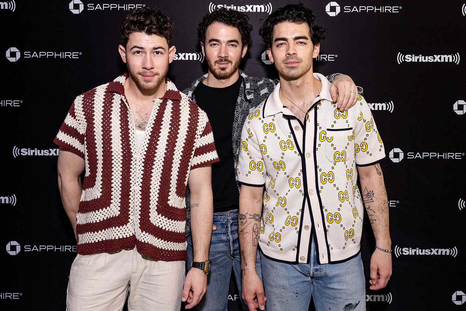 Joe Jonas' Perfect Response To A Couple's Fight Over Him Joe Jonas' Perfect Response To A Couple's Fight Over Him
