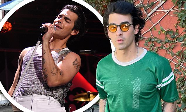 Joe Jonas's Hilarious Response To Couple's Fight Over Him Joe Jonas's Hilarious Response To Couple's Fight Over Him