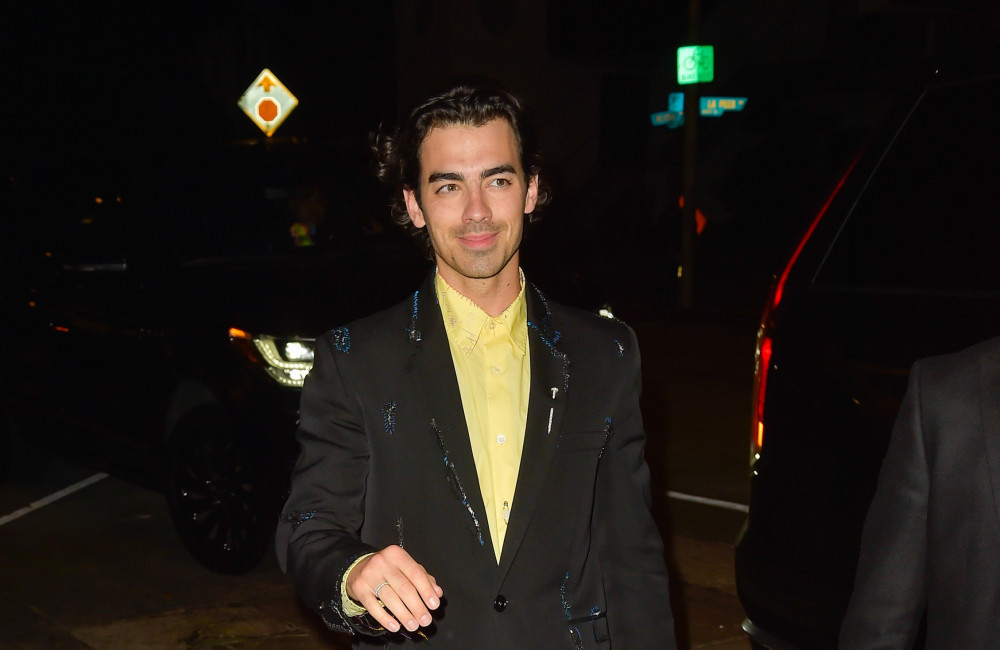 Joe Jonas's Reaction To A Couple's Fight Over Him Joe Jonas's Reaction To A Couple's Fight Over Him