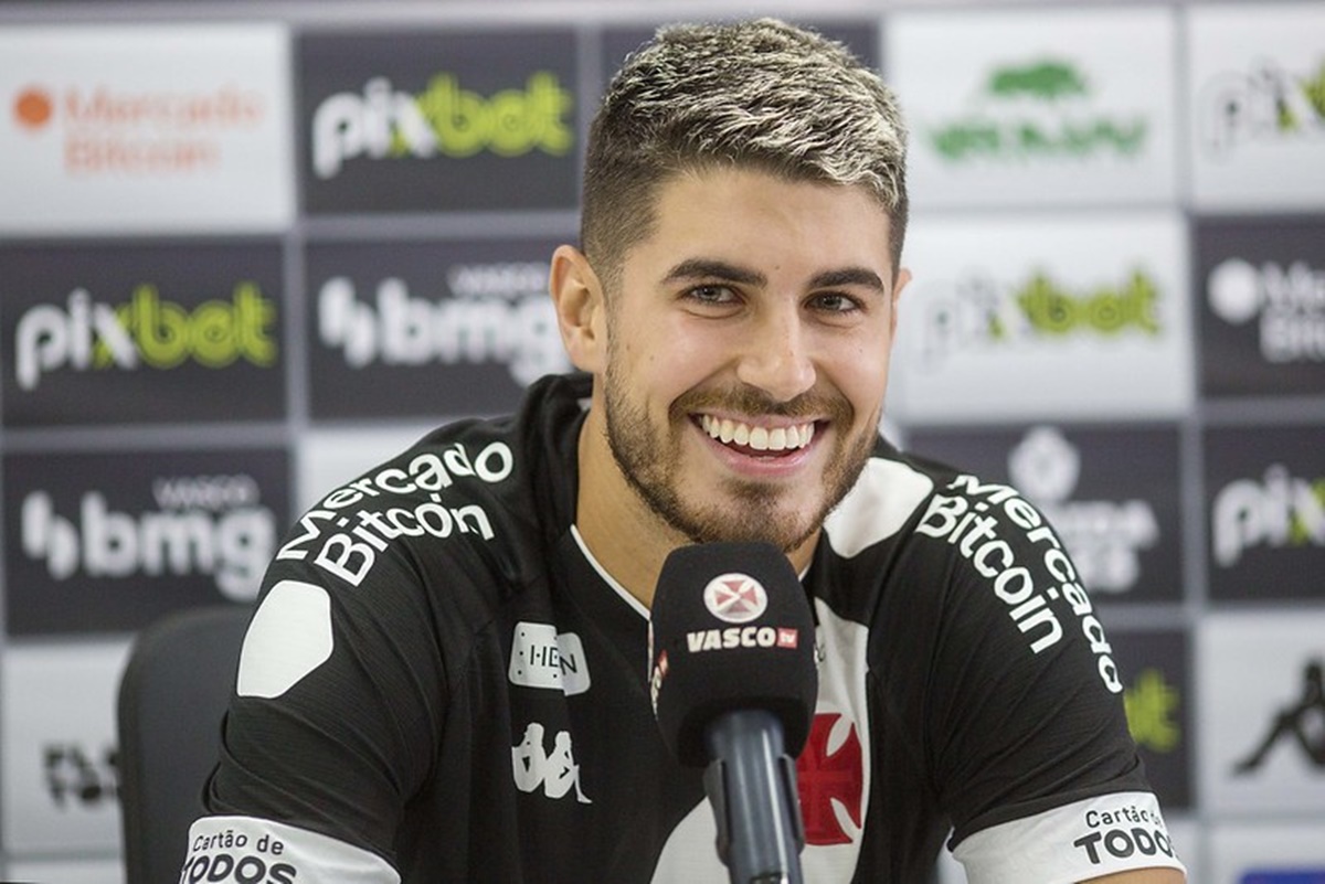 Jogador Do Vasco No Passado, Veste A 10 Nos Emirados Árabes E Mira 2026 Jogador Do Vasco No Passado, Veste A 10 Nos Emirados Árabes E Mira 2026