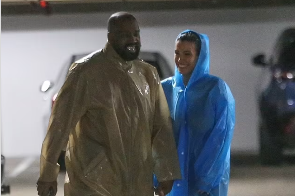 Kanye West's Wife Bianca Censori's Latest Appearance Sparks Fan Reaction Kanye West's Wife Bianca Censori's Latest Appearance Sparks Fan Reaction