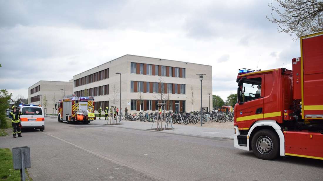 Keine Verletzten: Erneuter Einsatz Von Polizei Und Rettungskräften An Braunschweiger Schule Keine Verletzten: Erneuter Einsatz Von Polizei Und Rettungskräften An Braunschweiger Schule
