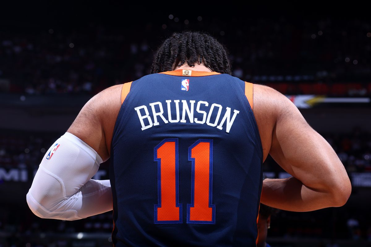 Knicks Fan's Petition: Replace Lady Liberty With Jalen Brunson? Knicks Fan's Petition: Replace Lady Liberty With Jalen Brunson?