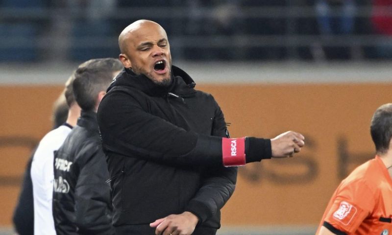 Kompany Onder Vuur: Vernederende Nederlaag Kompany Onder Vuur: Vernederende Nederlaag