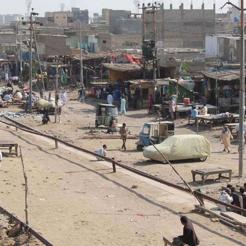 کراچی کے بعد لاہور میں بھی پی ایس ایل ٹرافی کا دورہ کراچی کے بعد لاہور میں بھی پی ایس ایل ٹرافی کا دورہ