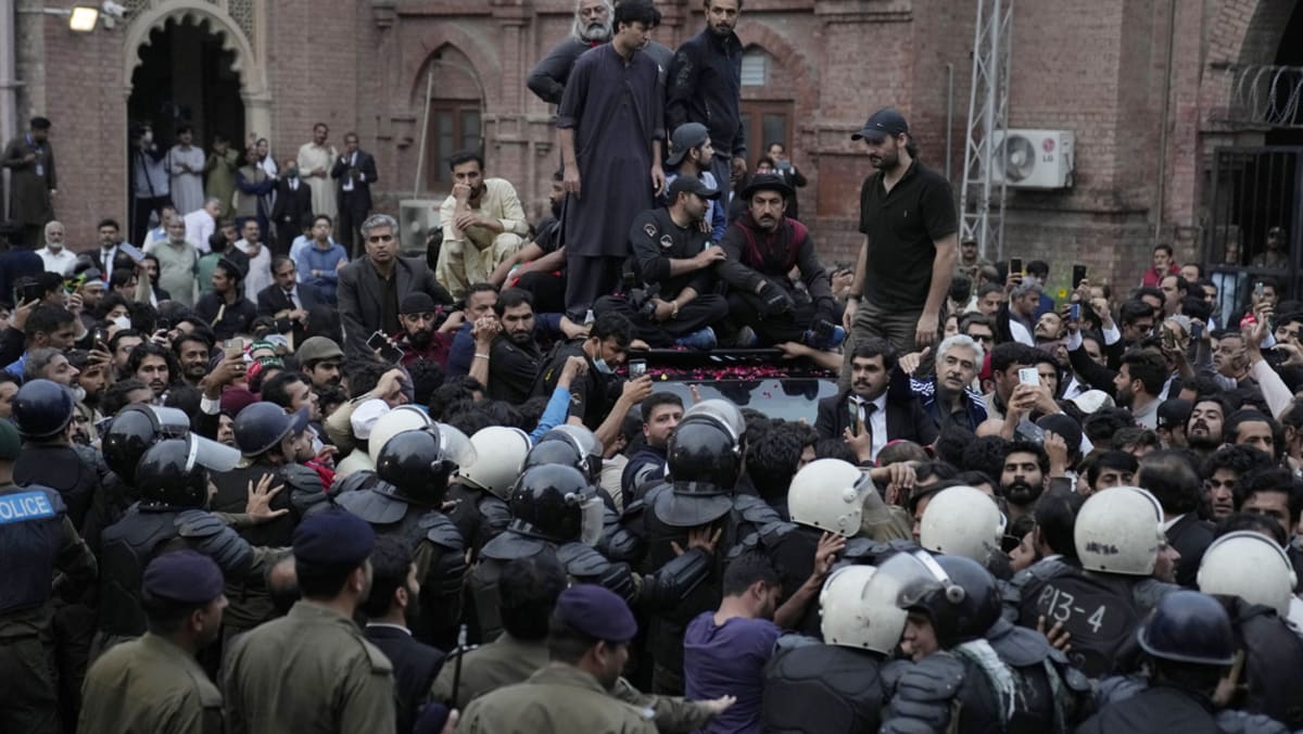 کراچی پولیس سربراہ کا ارمغان کیس میں نااہلی کا اعتراف کراچی پولیس سربراہ کا ارمغان کیس میں نااہلی کا اعتراف