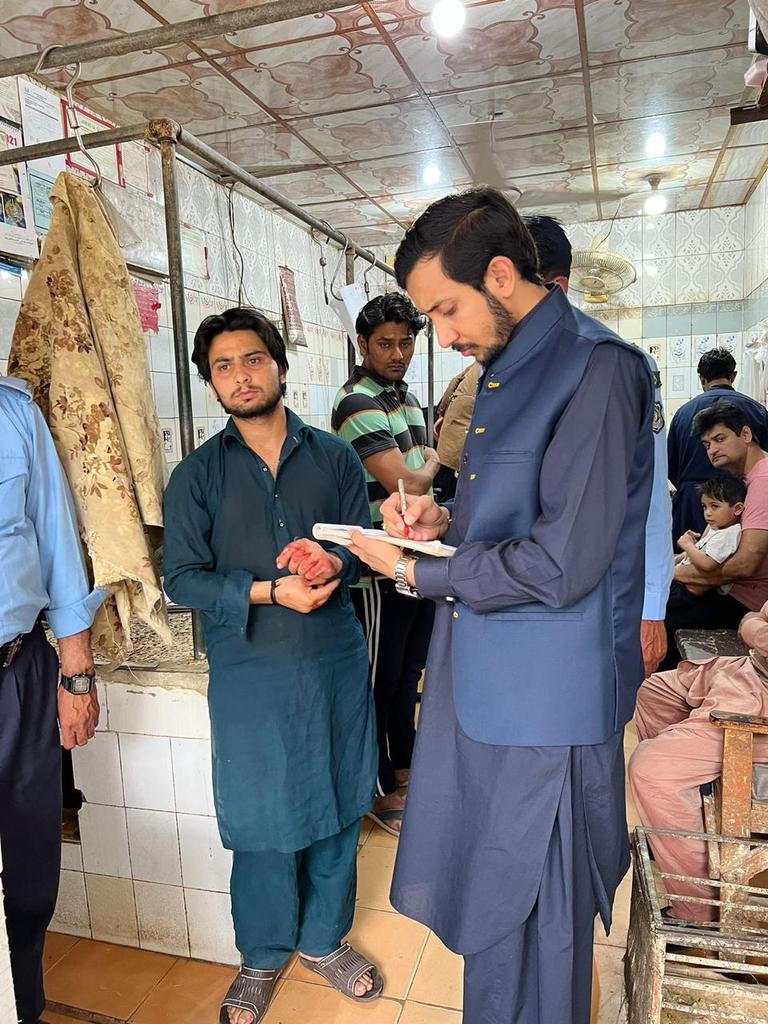 لاہور میں گوشت کی قیمتوں کا بحران: شہریوں کی مشکلات اور ممکنہ حل لاہور میں گوشت کی قیمتوں کا بحران: شہریوں کی مشکلات اور ممکنہ حل