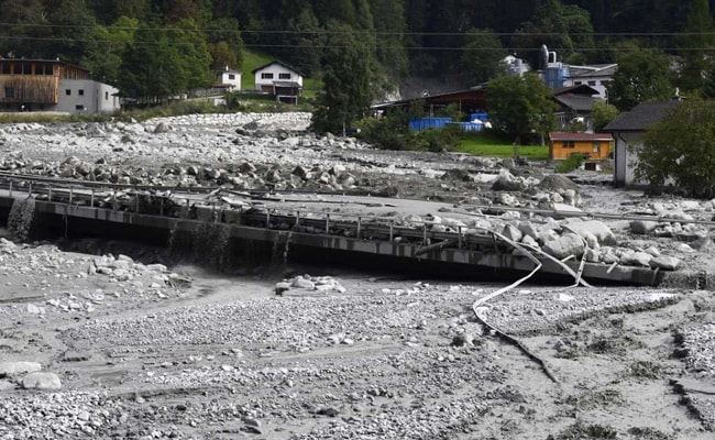 Landslide Threat In Swiss Alps: Urgent Livestock Evacuation Underway Landslide Threat In Swiss Alps: Urgent Livestock Evacuation Underway