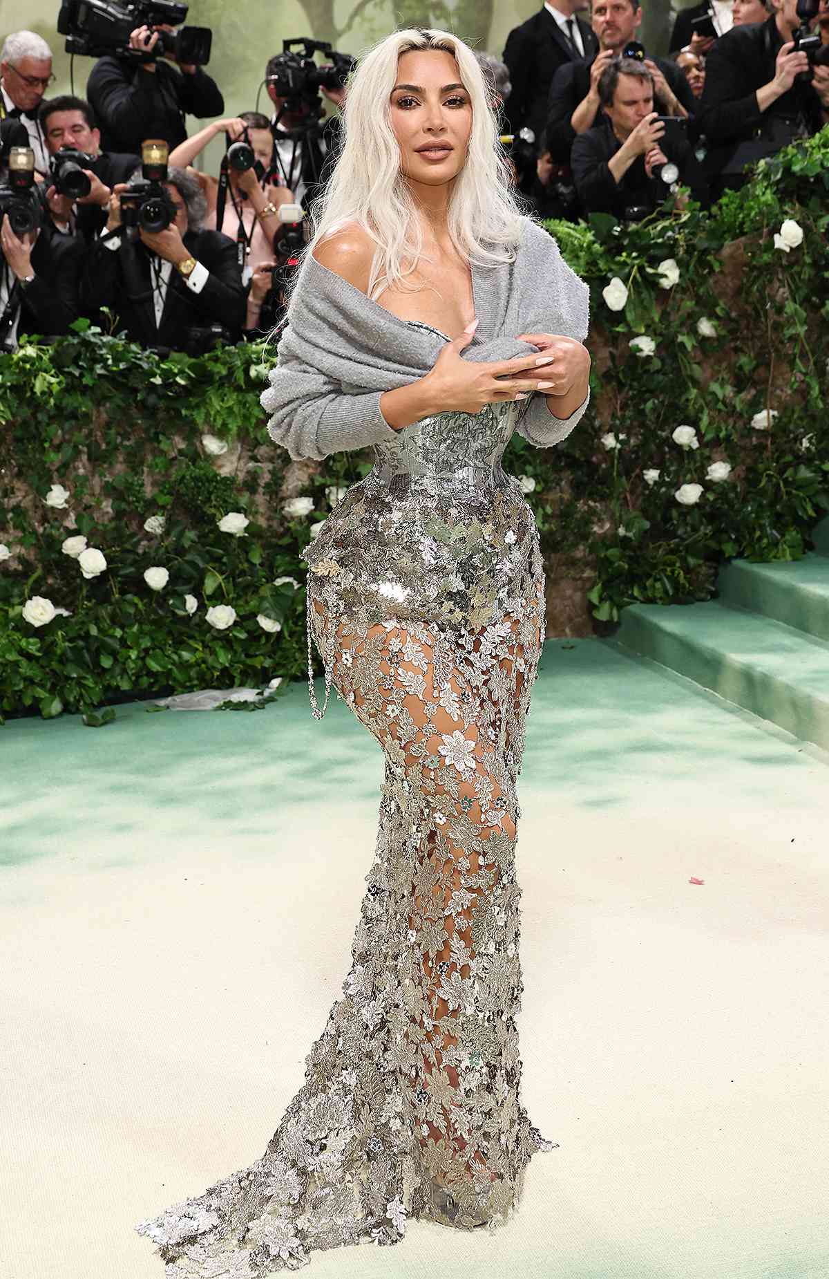 Laser Treatment: Kim Kardashian's Met Gala 2025 Beauty Strategy Laser Treatment: Kim Kardashian's Met Gala 2025 Beauty Strategy