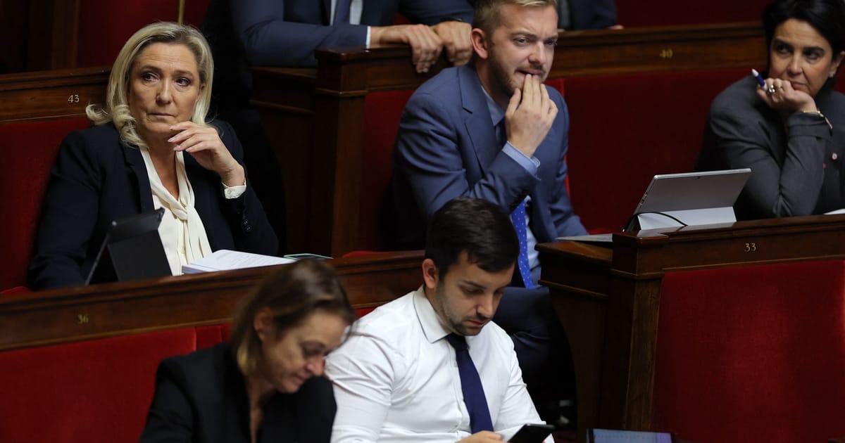 Le Pen Denounces Le Pen Denounces