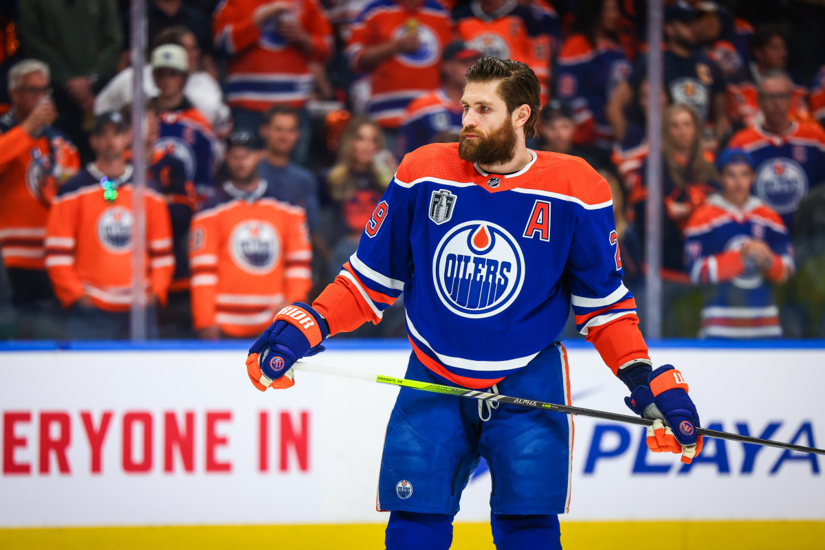 Leon Draisaitl Injury: Oilers' Lineup Change Against Winnipeg Leon Draisaitl Injury: Oilers' Lineup Change Against Winnipeg