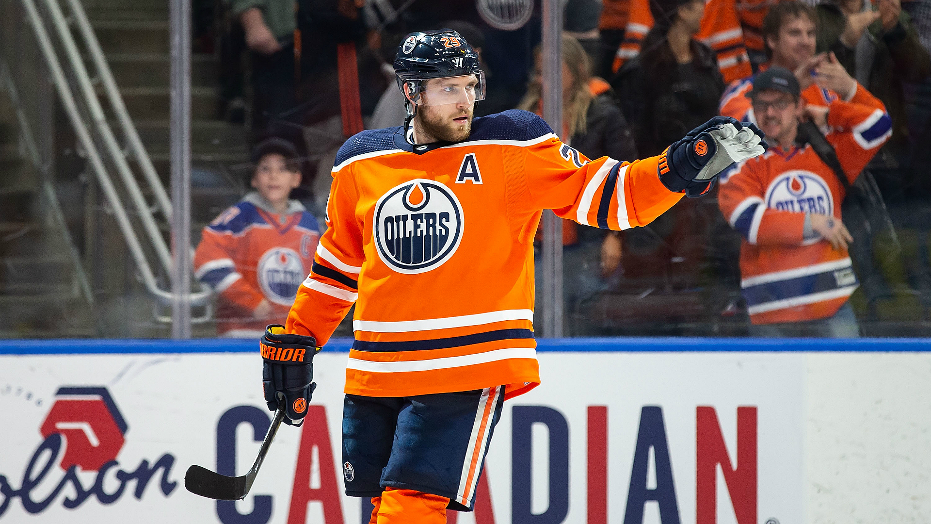 Leon Draisaitl Reaches 100 Points, Oilers Defeat Islanders In Overtime Leon Draisaitl Reaches 100 Points, Oilers Defeat Islanders In Overtime