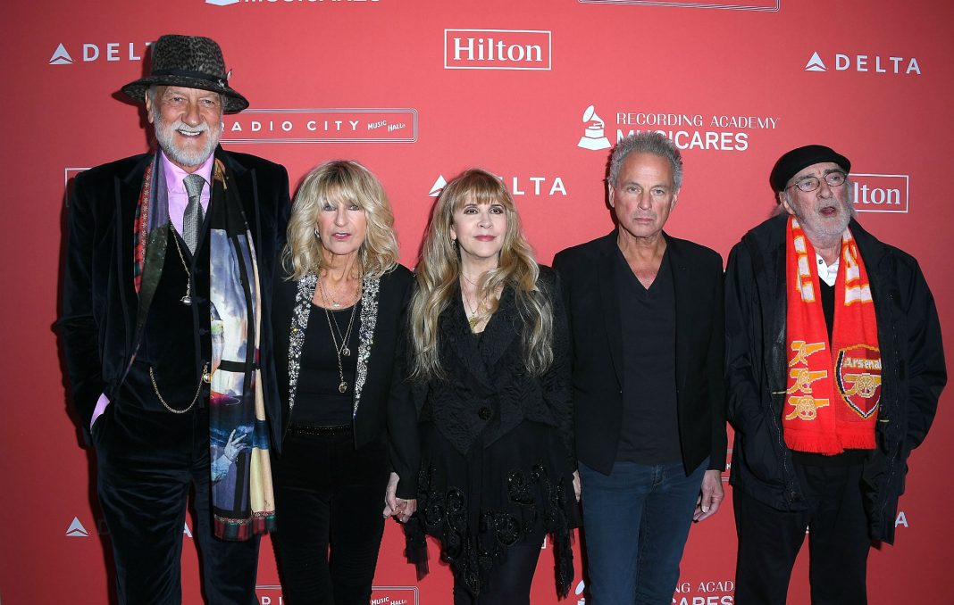 Lindsey Buckingham And Mick Fleetwood Reunite In The Studio Lindsey Buckingham And Mick Fleetwood Reunite In The Studio