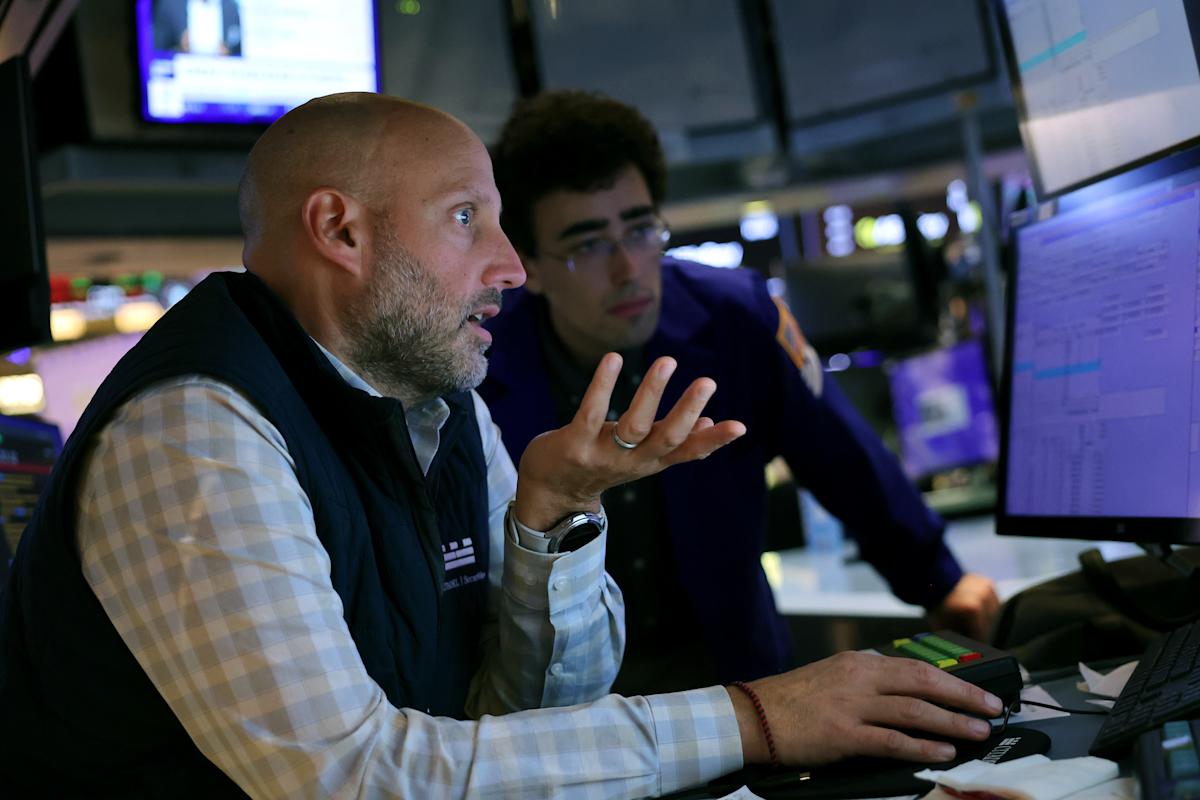 Live Stock Market Updates: Dow, S&P 500, And Nasdaq (May 26, 2024) Live Stock Market Updates: Dow, S&P 500, And Nasdaq (May 26, 2024)