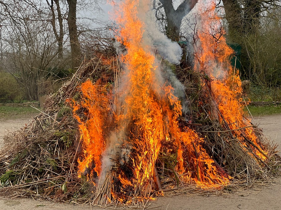 Local Authorities Issue Guidance On Easter Bonfires Amidst Dry Weather Local Authorities Issue Guidance On Easter Bonfires Amidst Dry Weather