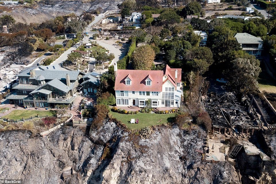 Los Angeles Palisades Fire: A List Of Celebrities Whose Homes Were Destroyed Or Damaged Los Angeles Palisades Fire: A List Of Celebrities Whose Homes Were Destroyed Or Damaged