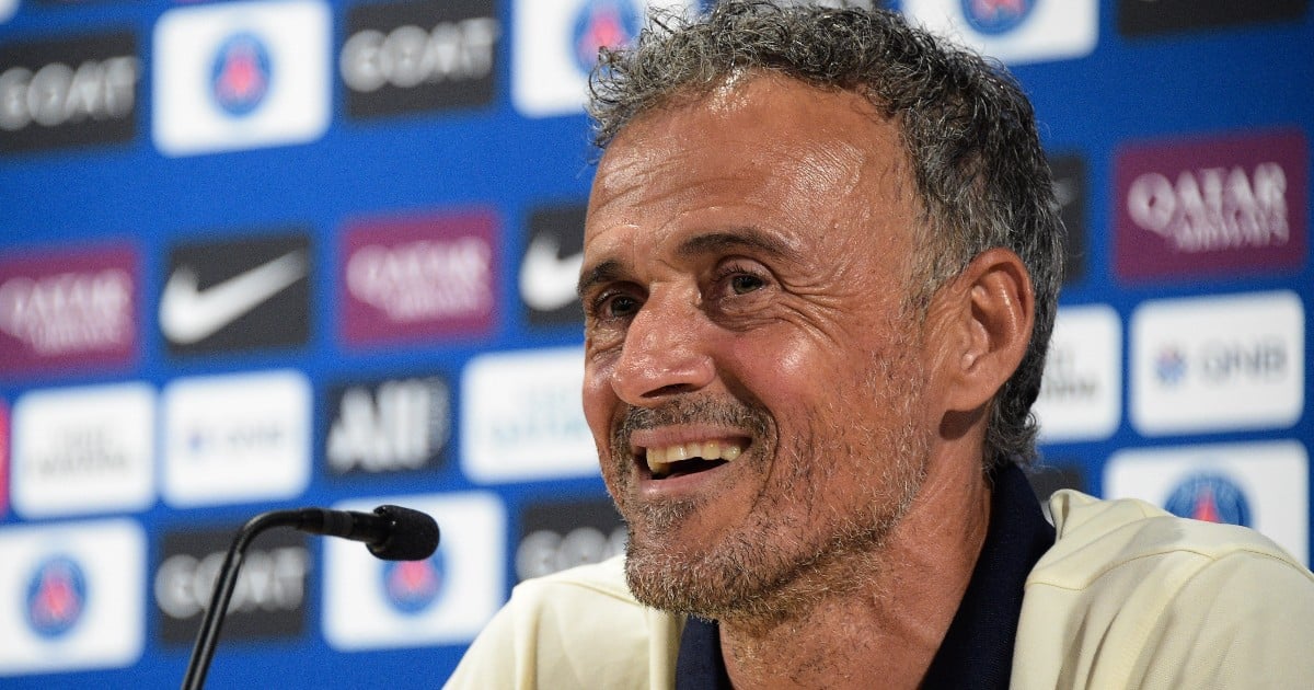 Luis Enrique I Tregon Derën Pesë Yjeve Të PSG-së Luis Enrique I Tregon Derën Pesë Yjeve Të PSG-së