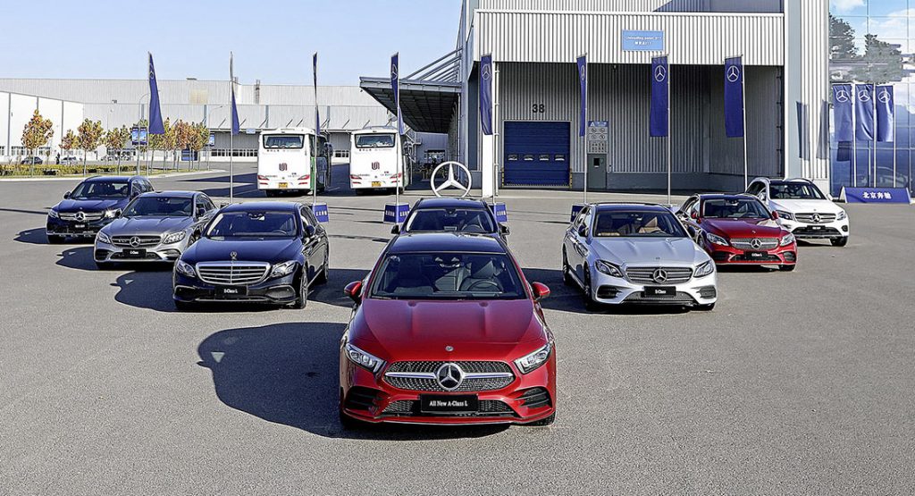 Luxury Car Sales In China: Examining The Difficulties Faced By BMW, Porsche, And Competitors Luxury Car Sales In China: Examining The Difficulties Faced By BMW, Porsche, And Competitors
