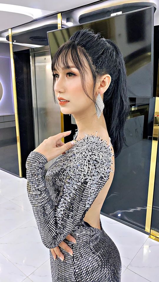 Lynk Lee Chuyển Giới: Nhan Sắc Xinh Đẹp, Bạn Trai Luôn Ủng Hộ Lynk Lee Chuyển Giới: Nhan Sắc Xinh Đẹp, Bạn Trai Luôn Ủng Hộ
