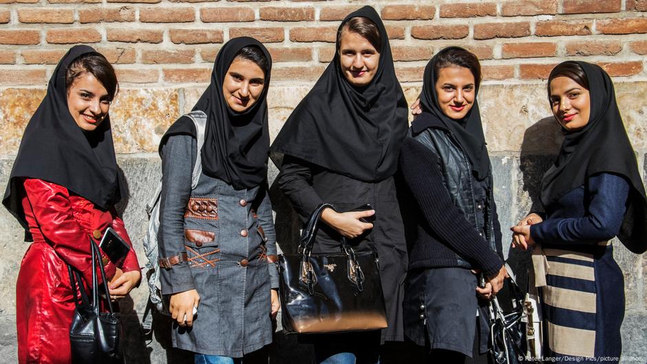 Macron's Party Supports New Legislation Banning Hijabs For Under-15s Macron's Party Supports New Legislation Banning Hijabs For Under-15s