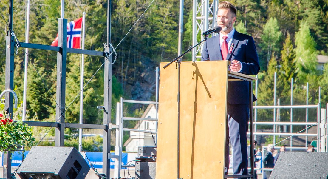 Mai Moss: Feir Nasjonaldagen Med Oss! Mai Moss: Feir Nasjonaldagen Med Oss!