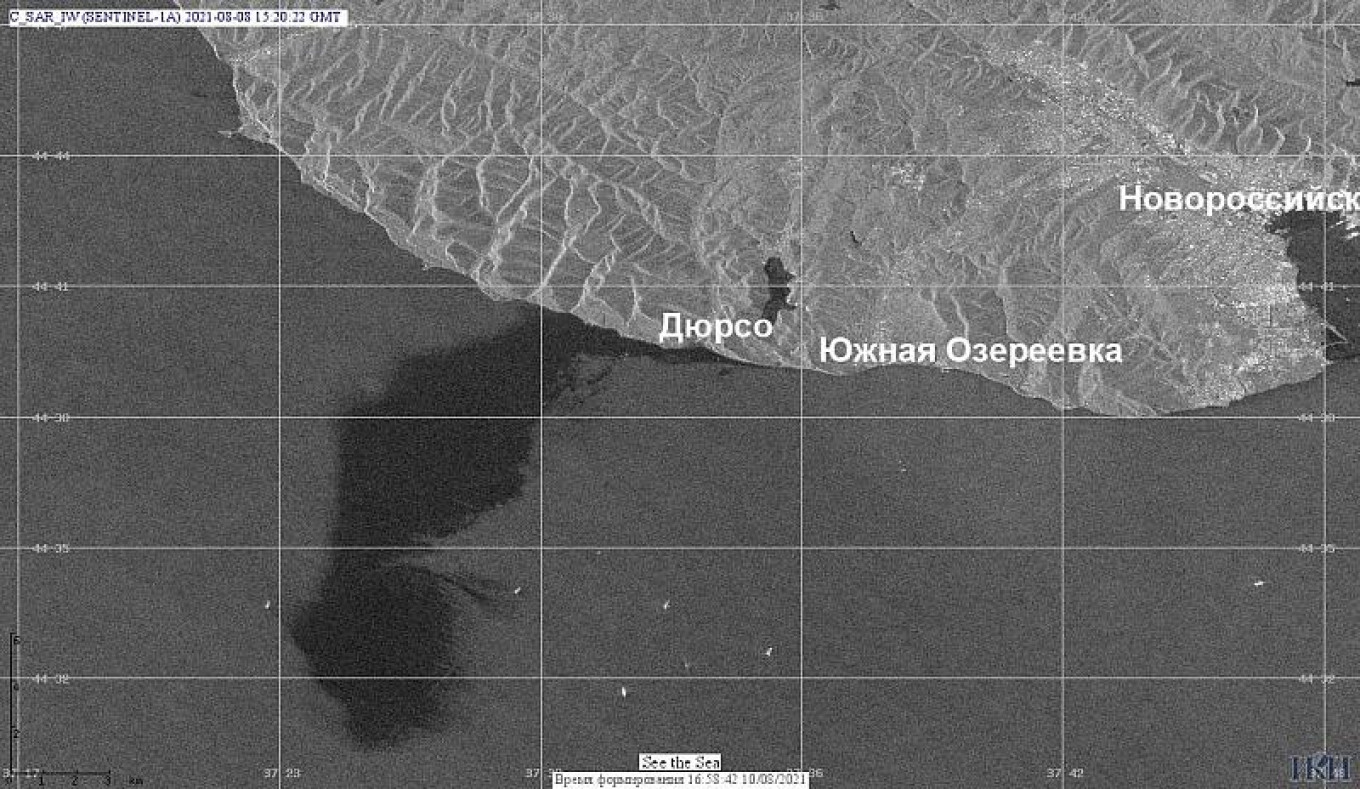 Major Oil Spill Forces Closure Of 62 Miles Of Russian Black Sea Beaches