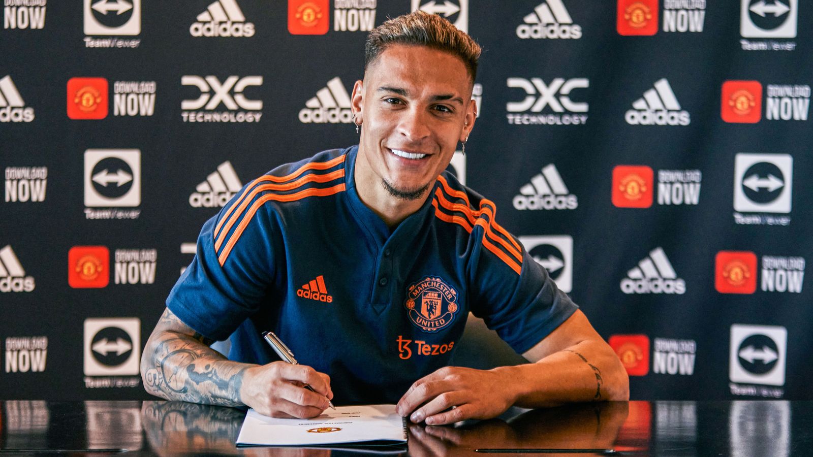 Manchester United Star Facing Scrutiny After Amorim's Remarks Manchester United Star Facing Scrutiny After Amorim's Remarks