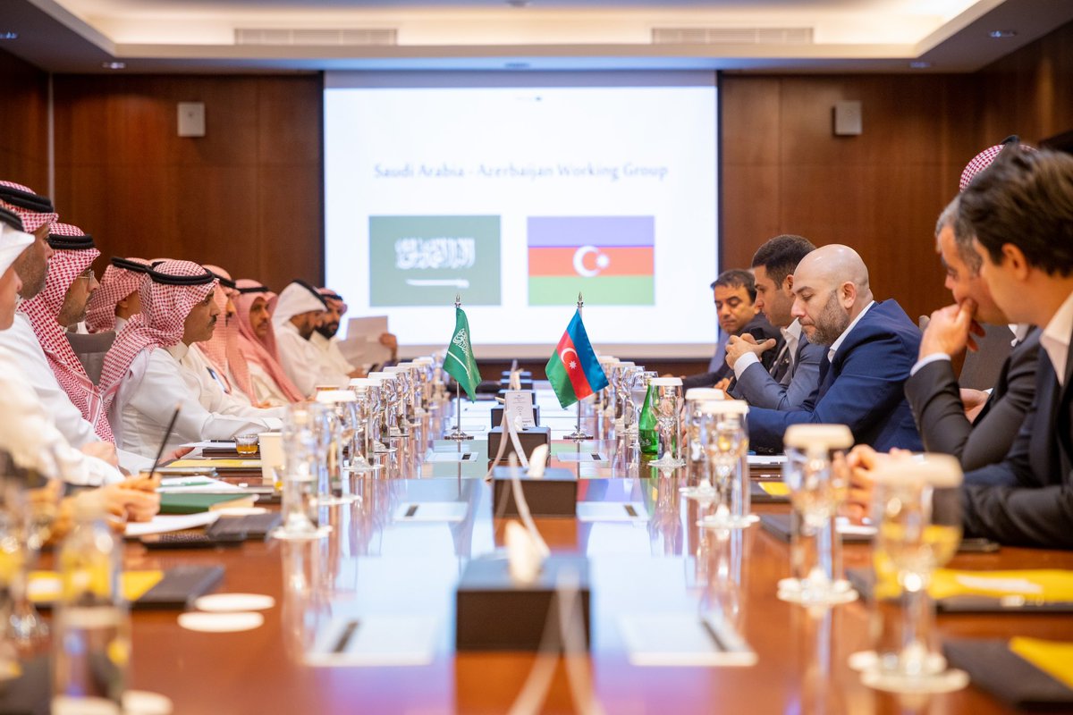 مباحثات سعودية أذربيجانية لتعزيز التعاون في مجال التجارة مباحثات سعودية أذربيجانية لتعزيز التعاون في مجال التجارة