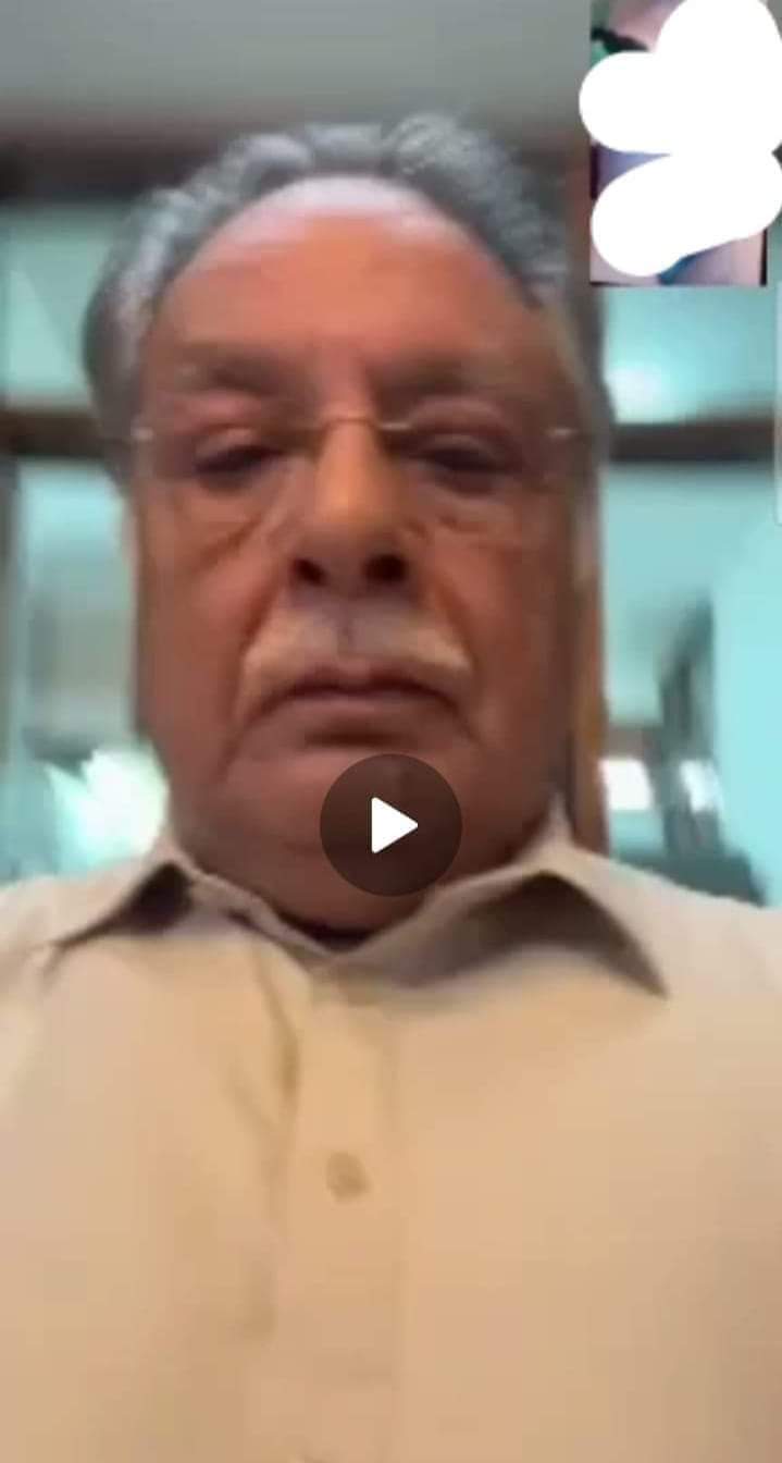 مداح ٹام کروز کے جوتوں پر چڑھ گئی: وائرل ویڈیو اور اسٹار کا ردعمل مداح ٹام کروز کے جوتوں پر چڑھ گئی: وائرل ویڈیو اور اسٹار کا ردعمل