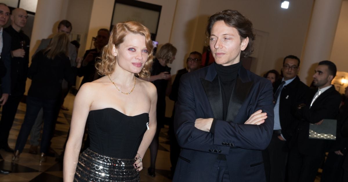 Mélanie Thierry Et Raphaël : Élever Trois Enfants Avec Un Grand Écart D'âge Mélanie Thierry Et Raphaël : Élever Trois Enfants Avec Un Grand Écart D'âge
