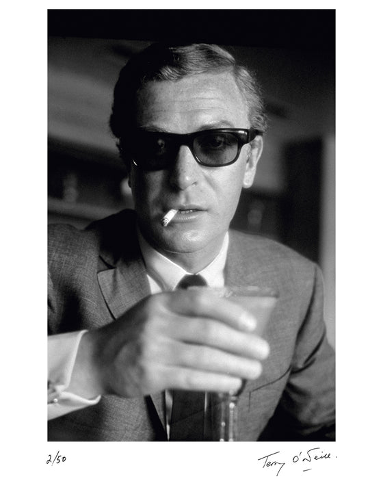Michael Caine On Filming A Sex Scene With Mia Farrow: A Behind-the-Scenes Story Michael Caine On Filming A Sex Scene With Mia Farrow: A Behind-the-Scenes Story