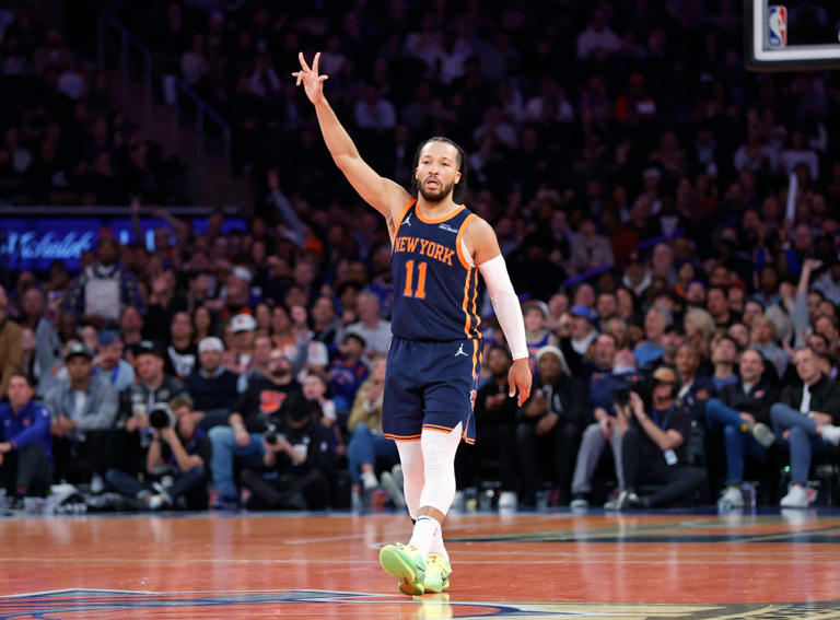 Mike Breen's Lighthearted Rivalry With Mikal Bridges: A Recent Broadcast Highlight Mike Breen's Lighthearted Rivalry With Mikal Bridges: A Recent Broadcast Highlight