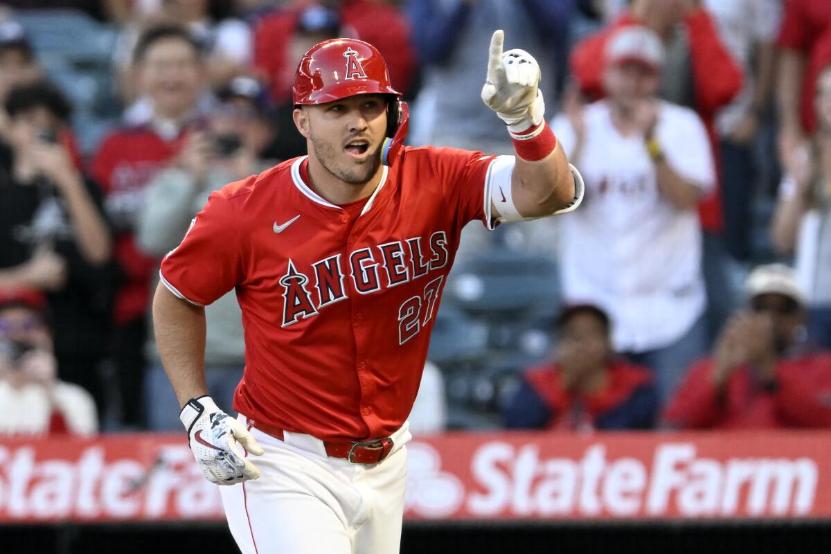 Mike Trout's Two Home Runs Not Enough: Angels Fall To Giants Mike Trout's Two Home Runs Not Enough: Angels Fall To Giants