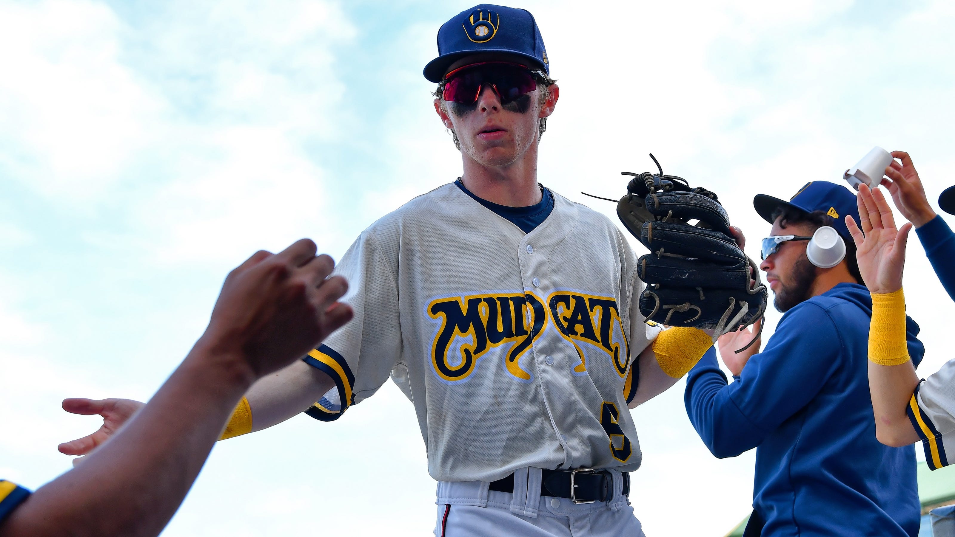 Milwaukee Brewers Steal Nine Bases In Four Innings, Setting New Record Milwaukee Brewers Steal Nine Bases In Four Innings, Setting New Record