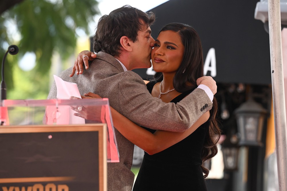 Mindy Kaling: Revelação Sobre Relacionamento Conturbado Com Ex-colega De The Office Mindy Kaling: Revelação Sobre Relacionamento Conturbado Com Ex-colega De The Office