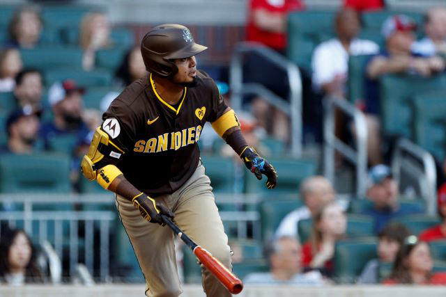 MLB Collision: Luis Arraez Suffers Injury In Game Against Mauricio Dubón MLB Collision: Luis Arraez Suffers Injury In Game Against Mauricio Dubón