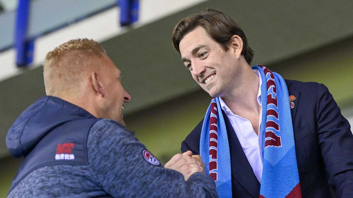 Mogelijke Farioli-opvolger In Gesprek Met KNVB Over Contract Mogelijke Farioli-opvolger In Gesprek Met KNVB Over Contract