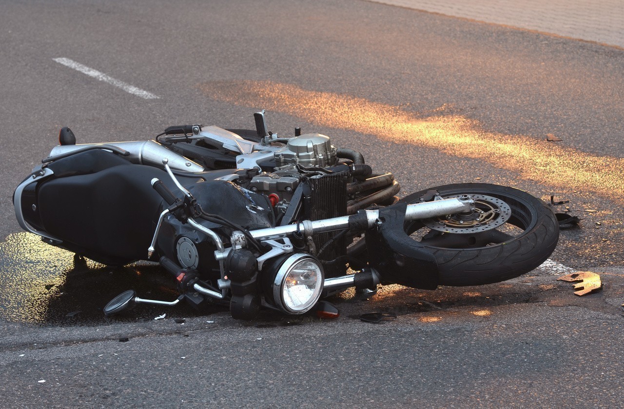 Mort D'un Motard À Séoul Suite À Un Effondrement De Chaussée Mort D'un Motard À Séoul Suite À Un Effondrement De Chaussée