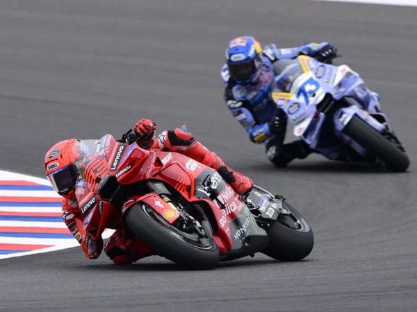 MotoGP Inggris: Rins Pecahkan Rekor, Marquez Terjatuh - Saksikan Di Trans7