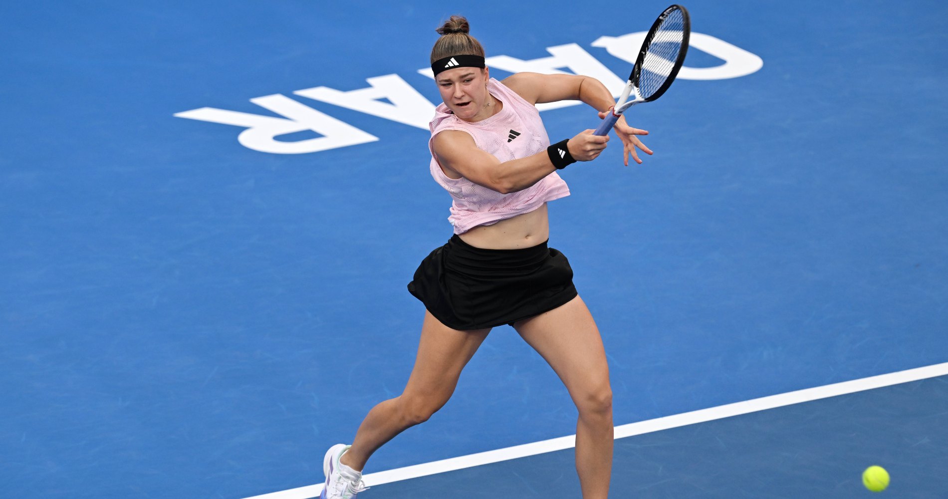 Muchova Defeats Raducanu At Dubai Tennis Championships