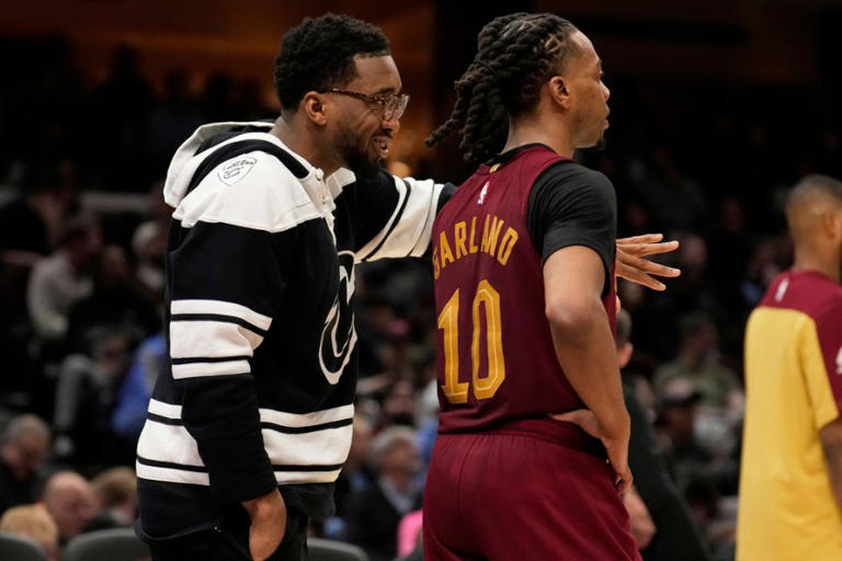 NBA Rookie Hazing: Donovan Mitchell's Popcorn Prank On A Cleveland Cavs Teammate NBA Rookie Hazing: Donovan Mitchell's Popcorn Prank On A Cleveland Cavs Teammate