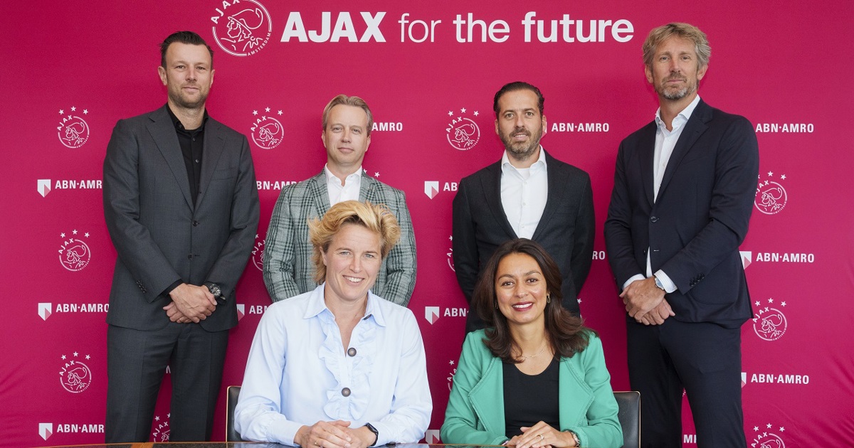 Nederlandse Huizenmarkt: Verschillende Perspectieven Van GeenStijl En ABN Amro. Nederlandse Huizenmarkt: Verschillende Perspectieven Van GeenStijl En ABN Amro.