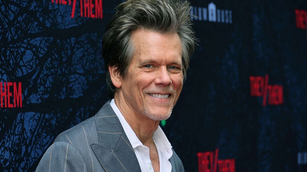 Netflix Drops Trailer For Dark Comedy With Kevin Bacon And Julianne Moore: Will It Be A Hit? Netflix Drops Trailer For Dark Comedy With Kevin Bacon And Julianne Moore: Will It Be A Hit?