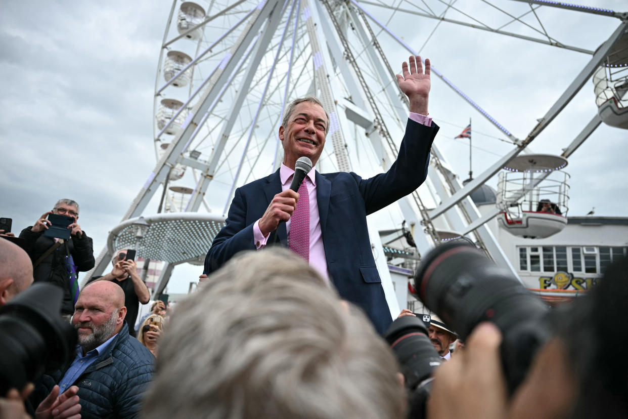 New Poll Shows Farage Leading Starmer In UK Prime Ministerial Preference New Poll Shows Farage Leading Starmer In UK Prime Ministerial Preference