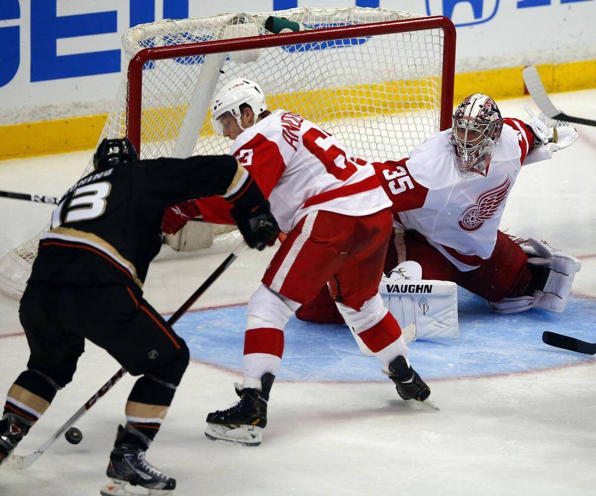 NHL: Carlsson's Two-Goal Performance Overshadowed In Ducks' OT Loss To Stars NHL: Carlsson's Two-Goal Performance Overshadowed In Ducks' OT Loss To Stars