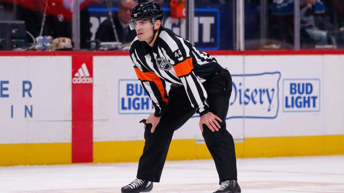 NHL Referees Embrace Apple Watch Technology: Improved Performance? NHL Referees Embrace Apple Watch Technology: Improved Performance?