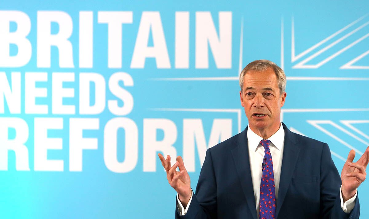Nigel Farage In Shrewsbury: Reform Party Leader's Visit Sparks Controversy Nigel Farage In Shrewsbury: Reform Party Leader's Visit Sparks Controversy