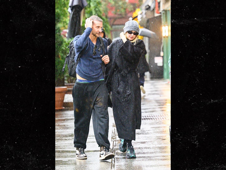 NYC Filming: Bradley Cooper And Will Arnett Spotted On Set Of NYC Filming: Bradley Cooper And Will Arnett Spotted On Set Of