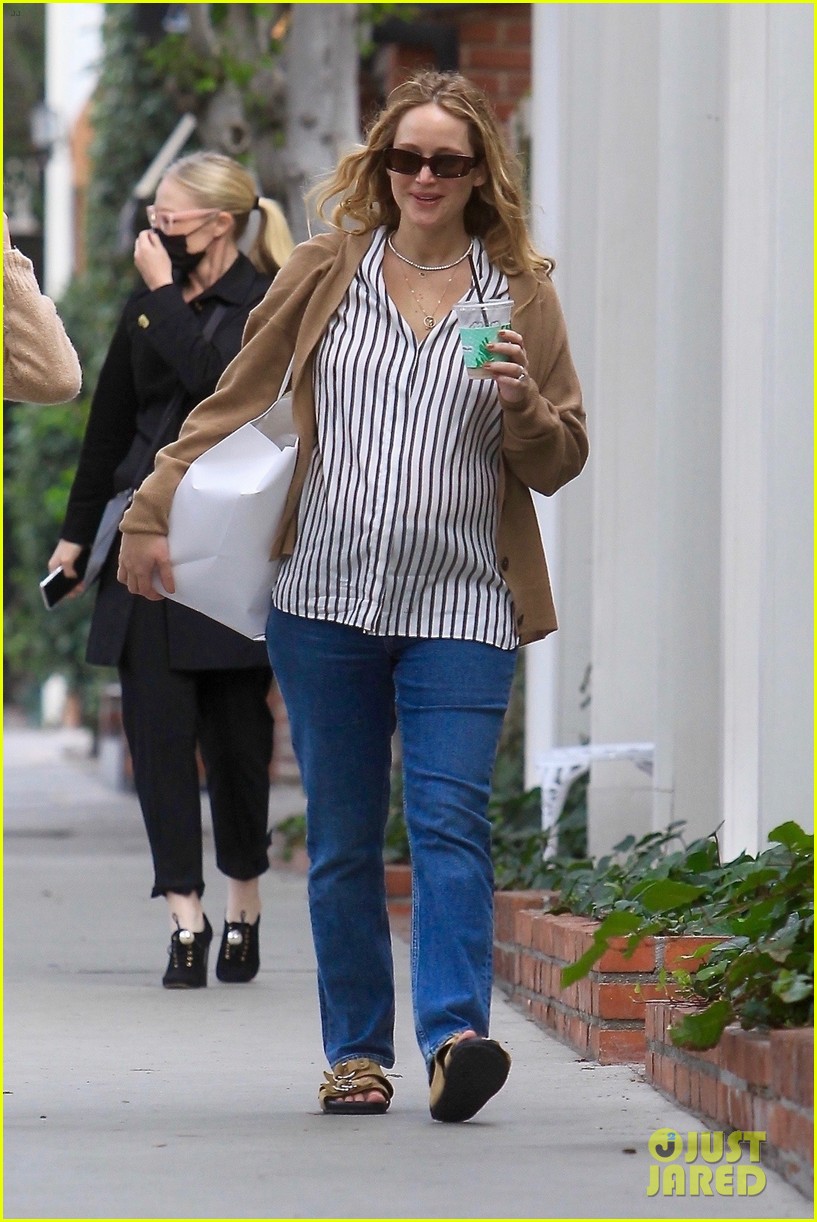 NYC Sighting: Jennifer Lawrence And Her Visible Baby Bump NYC Sighting: Jennifer Lawrence And Her Visible Baby Bump